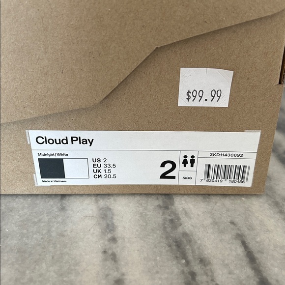 On Running Kids Cloud Play Slip-On Sneakers sz 2 in Navy Blue - Picture 2 of 7